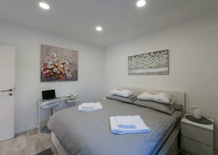 I.P.S. Apartment